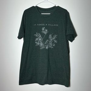 *💙 3 for $15* Heather Green T-shirt